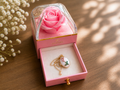 Mini relicário de rosa